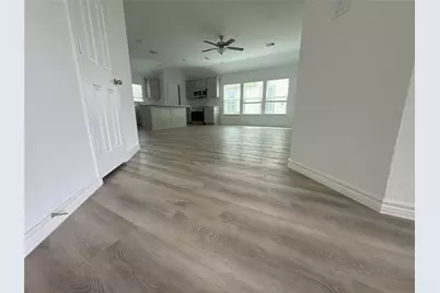 510 Oak Chase Avenue, Dayton, TX 77535 - Photo 7