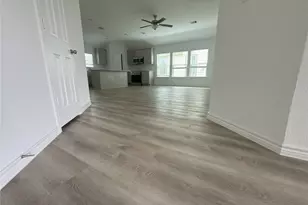 510 Oak Chase Ave, Dayton, TX 77535 - Photo 7