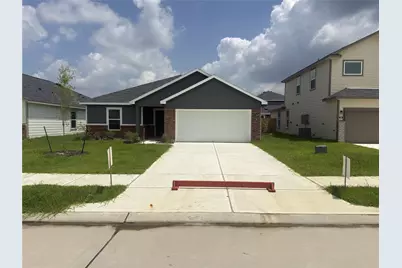 510 Oak Chase Avenue, Dayton, TX 77535 - Photo 1