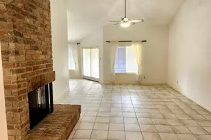 2118 Hickory Lawn Dr, Houston, TX 77077 - Photo 3