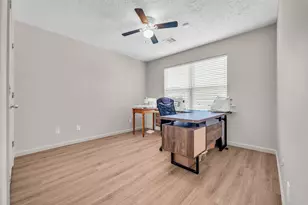 10887 Royal Pines Dr, Conroe, TX 77303 - Photo 19