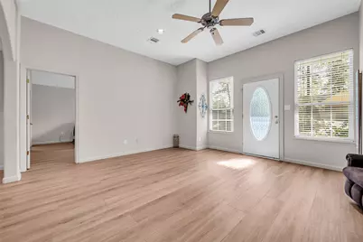 10887 Royal Pines Drive, Conroe, TX 77303 - Photo 11