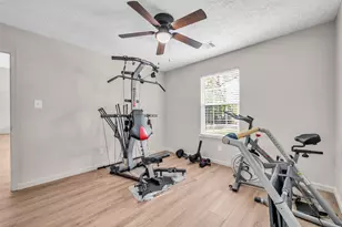 10887 Royal Pines Dr, Conroe, TX 77303 - Photo 17