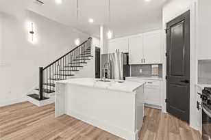 4521 Newberry St, Houston, TX 77051 - Photo 3