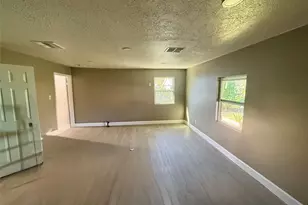 506 Ogilvie St, Houston, TX 77017 - Photo 13