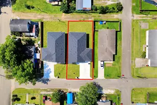 604 Miriam St, Baytown, TX 77520 - Photo 3