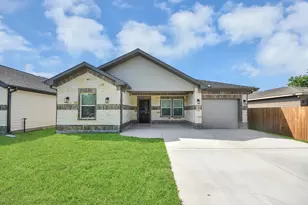 604 Miriam St, Baytown, TX 77520 - Photo 1