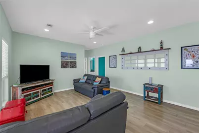 2476 Highway 87, Gilchrist, TX 77617 - Photo 11