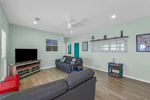 2476 Hwy 87, Gilchrist, TX 77617 - Photo 11