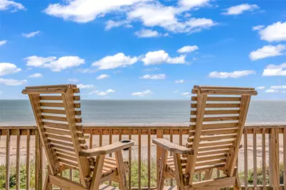 2476 Highway 87, Gilchrist, TX 77617 - Photo 1