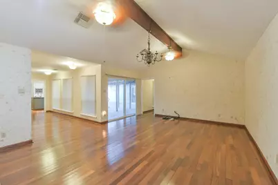 6103 Gallant Forest Drive, Houston, TX 77088 - Photo 7