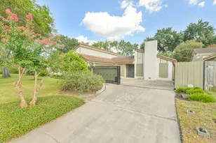 6103 Gallant Forest Dr, Houston, TX 77088 - Photo 1