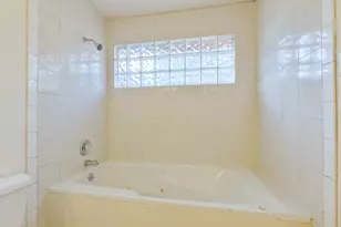 6103 Gallant Forest Dr, Houston, TX 77088 - Photo 13