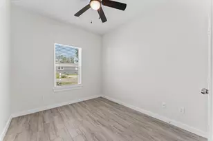 846 Omeara, Montgomery, TX 77316 - Photo 5