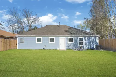 7614 Dixie Drive, Houston, TX 77087 - Photo 27