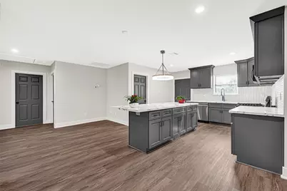 7614 Dixie Drive, Houston, TX 77087 - Photo 11