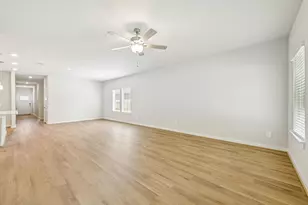 12031 Shining Lk Dr, Baytown, TX 77523 - Photo 17