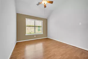 4109 Oak Point Dr, Pearland, TX 77581 - Photo 13