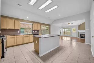 4109 Oak Point Dr, Pearland, TX 77581 - Photo 3