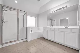 4109 Oak Point Dr, Pearland, TX 77581 - Photo 5