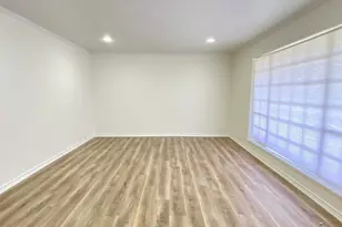 2101 Fountain View Dr, Houston, TX 77057 - Photo 3