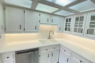 2101 Fountain View Dr, Houston, TX 77057 - Photo 13