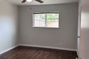 713 S 2nd St, Houston, TX 77571 - Photo 5