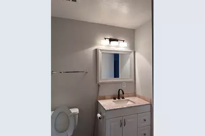 713 S 2nd Street #713, Houston, TX 77571 - Photo 9