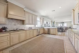 1 Blue Heron Cir Dr, Jamaica Beach, TX 77554 - Photo 9