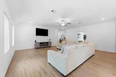 4902 Penton Meadow Lane, Fresno, TX 77583 - Photo 7