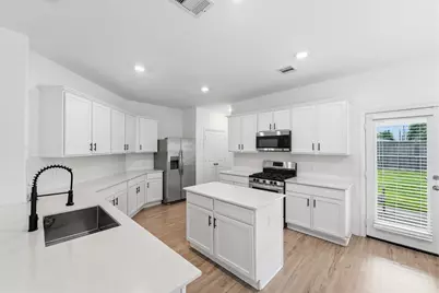 4902 Penton Meadow Lane, Fresno, TX 77583 - Photo 11