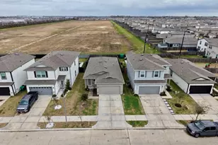 10647 Cashew Run Ln, Houston, TX 77075 - Photo 5