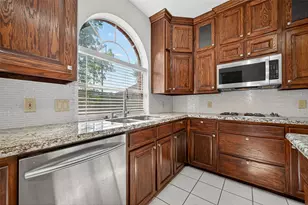 1618 Nails Creek Dr, Sugar Land, TX 77478 - Photo 13