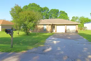508 Julie Ln, Highlands, TX 77562 - Photo 1