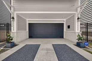 1220 W 21st St, Houston, TX 77008 - Photo 3