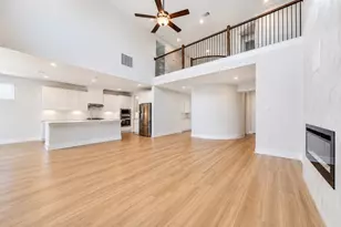 13602 Hartwell Bnd Dr, Texas City, TX 77510 - Photo 5