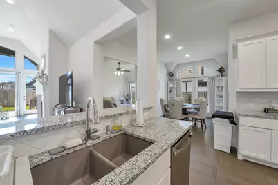 21007 Preakness Stakes Trail, Tomball, TX 77377 - Photo 9