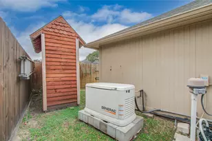 5926 Silent Oaks Dr, Humble, TX 77346 - Photo 39