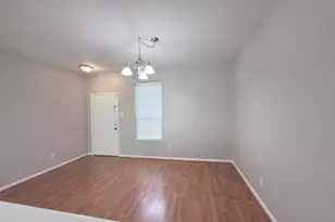 2926 Richland Spring Ln, Sugar Land, TX 77479 - Photo 7