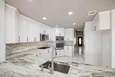 12810 Pelican Island Drive, Willis, TX 77318 - Photo 11