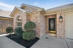 12810 Pelican Island Dr, Willis, TX 77318 - Photo 7