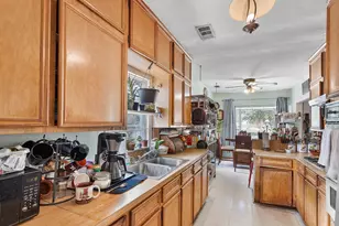 908 Northwood St, Houston, TX 77009 - Photo 13