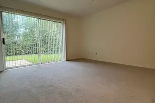 2010 Windy Meadow Dr, Sugar Land, TX 77478 - Photo 9