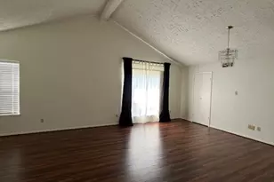 2010 Windy Meadow Dr, Sugar Land, TX 77478 - Photo 3