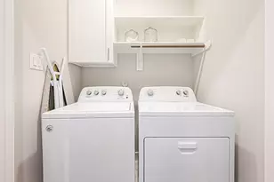 2051 Sherwood Forest St, Houston, TX 77043 - Photo 15