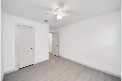 7803 Golden Rubia Lane, Rosharon, TX 77583 - Photo 17