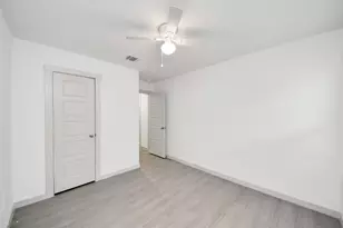 7803 Golden Rubia Ln, Rosharon, TX 77583 - Photo 17