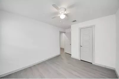 7803 Golden Rubia Lane, Rosharon, TX 77583 - Photo 13