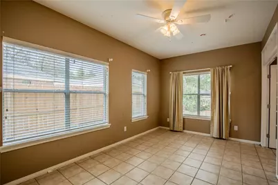 158 Prairie Dawn Circle, The Woodlands, TX 77385 - Photo 15