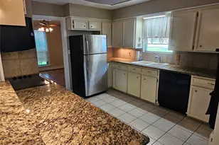 3414 Knob Hill St, Deer Park, TX 77536 - Photo 7